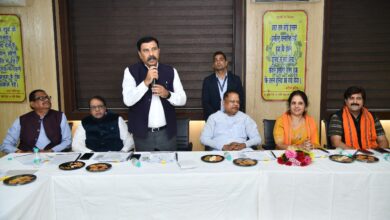 मीनल चौबे ने चेंबर ऑफ कामर्स से मांगा समर्थन