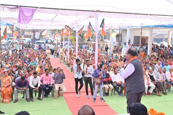 उप मुख्यमंत्री अरुण ने नगर पंचायत भिंभौरी, कुसमी और बेरला में की चुनावी जनसभा उप मुख्यमंत्री अरुण ने नगर पंचायत भिंभौरी, कुसमी और बेरला में की चुनावी जनसभा
