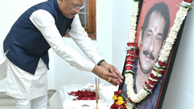 मुख्यमंत्री ने स्वर्गीय दिलीप सिंह जूदेव की जयंती पर किया नमन