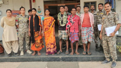 विस्फोटक के साथ दो महिला सहित पांच नक्सली गिरफ्तार