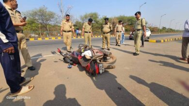 बीएसएफ ने पेश किया मानवता की मिसाल, खून से लथपथ युवक की बचाई जान बीएसएफ ने पेश किया मानवता की मिसाल, खून से लथपथ युवक की बचाई जान