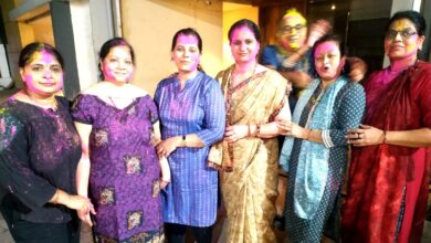 महाराष्ट्र मंडल में रंग पंचमी पर अबीर- गुलाल के साथ जमकर खेली गई होली