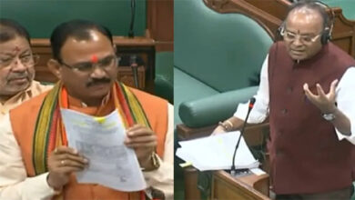 चंद्राकर के सवालों से घिरे श्यामबिहारी चंद्राकर के सवालों से घिरे श्यामबिहारी