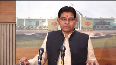 एक ही प्रश्न के तीन अलग-अलग उत्तर पर घिरे मंत्री वर्मा, मुआवजा भुगतान पर की जांच की घोषणा एक ही प्रश्न के तीन अलग-अलग उत्तर पर घिरे मंत्री वर्मा, मुआवजा भुगतान पर की जांच की घोषणा