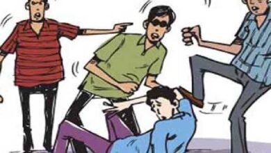 हत्या की धमकी देते हुए ट्रक चालक से मारपीट, पुलिस में मामला दर्ज हुआ