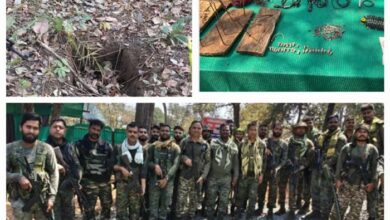 नक्सलियों द्वार लगाये गये 200 स्पाइक व प्रिंटिंग मशीन सहित नक्सल सामग्री बरामद