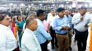 प्यासे यात्रियों को पानी पिलाकर महाराष्ट्र मंडल कर रहा पुण्य का काम: दयानंद