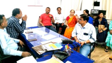 जिस दिन जिस पात्र के संदर्भ में चर्चा, उस दिन उसी पात्र से संबंधित मनोरम झांकी भी