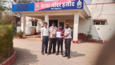 अभी तक थमा नहीं अवैध शराब बिक्री का खेल , नवनिर्वाचित पंचायत ने भी ज्ञापन सौंप खोला मोर्चा अभी तक थमा नहीं अवैध शराब बिक्री का खेल , नवनिर्वाचित पंचायत ने भी ज्ञापन सौंप खोला मोर्चा