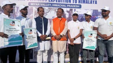 अल्पाइन पर्वतारोहण में जनजातीय प्रतिभा, जशपुर के पर्वतारोहियों का अनूठा अभियान