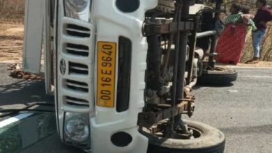 पंडित प्रदीप मिश्रा की कथा सुनने जा रहा पिकअप पलटा, 35 घायलों में से 5 गंभीर