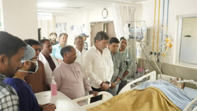 भरत वर्मा का कुशलक्षेम जानने पहुंचे उपमुख्यमंत्री शर्मा व मंत्री वर्मा भरत वर्मा का कुशलक्षेम जानने पहुंचे उपमुख्यमंत्री शर्मा व मंत्री वर्मा