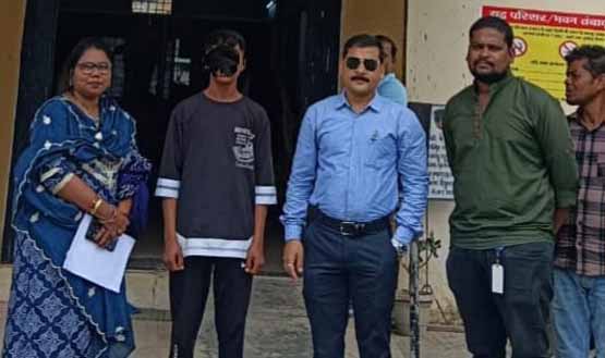 बाल श्रमिक रखने पर दो होटल संचालकों पर लगाया 40 हजार का जुर्माना बाल श्रमिक रखने पर दो होटल संचालकों पर लगाया 40 हजार का जुर्माना
