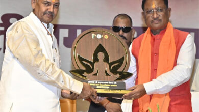 योग आयोग के नवनिर्वाचित अध्यक्ष के शपथ ग्रहण में शामिल हुए मुख्यमंत्री साय