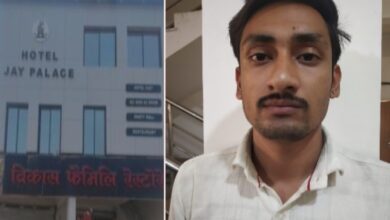 महिला की शिकायत के बाद जय पैलेस का संचालक व सहयोगी गिरफ्तार