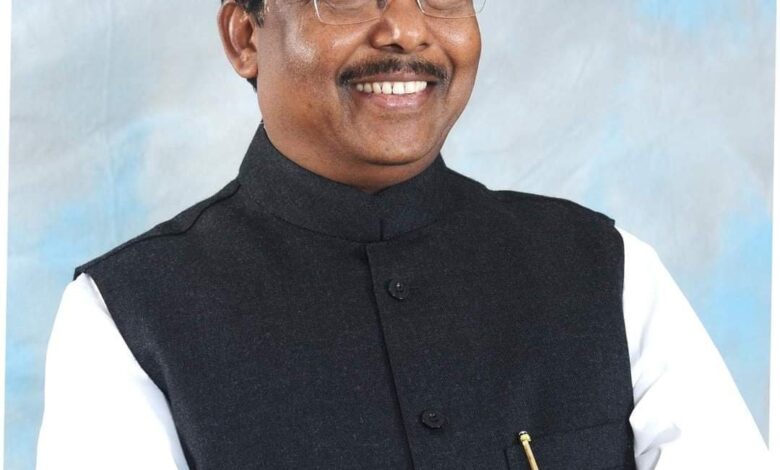 कृषि मंत्री नेताम के निर्देश पर अनाज, दलहन एवं तिलहन बीजों का विक्रय दर निर्धारित कृषि मंत्री नेताम के निर्देश पर अनाज, दलहन एवं तिलहन बीजों का विक्रय दर निर्धारित