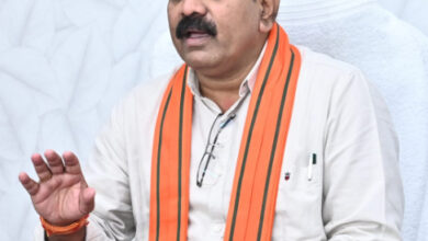 यदि नक्सली वार्ता को लेकर गंभीर हैं, तो उन्हें अपनी ओर से बनानी चाहिए समिति, लेकिन हिंसा और खूनखराबे पर कोई समझौता नहीं होगा – उपमुख्यमंत्री शर्मा यदि नक्सली वार्ता को लेकर गंभीर हैं, तो उन्हें अपनी ओर से बनानी चाहिए समिति, लेकिन हिंसा और खूनखराबे पर कोई समझौता नहीं होगा – उपमुख्यमंत्री शर्मा