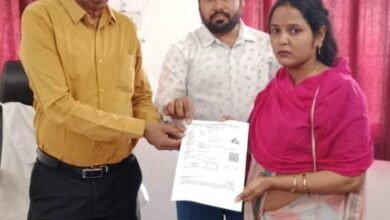 सुशासन तिहार में भारती को मिला तत्काल श्रमिक कार्ड सुशासन तिहार में भारती को मिला तत्काल श्रमिक कार्ड