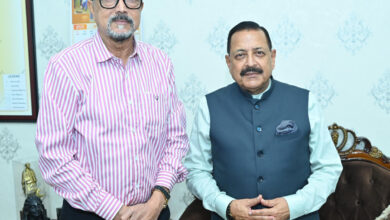 राज्यपाल से केंद्रीय राज्य मंत्री राणा ने सौजन्य भेंट की