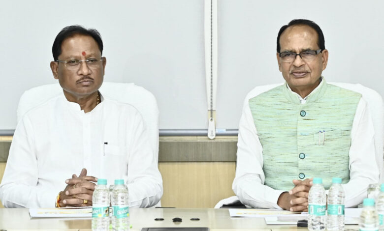 अटल डिजिटल सुविधा केंद्रों की केंद्रीय मंत्री चौहान ने की सराहना अटल डिजिटल सुविधा केंद्रों की केंद्रीय मंत्री चौहान ने की सराहना