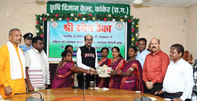 राज्यपाल रमेन डेका ने गौशाला का किया लोकार्पण