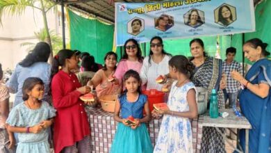 छत्तीसगढ़ प्रांतीय अग्रवाल संगठन ने 200 किलो मट्ठा व 200 किलो तरबूज किया वितरित