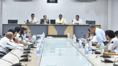 प्रधानमंत्री आवास योजना की धीमी प्रगति पर कलेक्टर ने जताई नाराजगी प्रधानमंत्री आवास योजना की धीमी प्रगति पर कलेक्टर ने जताई नाराजगी