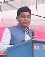 दो पैसे के चक्कर में किसी के भविष्य को बर्बाद नहीं करना है, ये सब बंद कर दें, नहीं तो हम आपको बंद कर देंगे – मंत्री वर्मा दो पैसे के चक्कर में किसी के भविष्य को बर्बाद नहीं करना है, ये सब बंद कर दें, नहीं तो हम आपको बंद कर देंगे – मंत्री वर्मा