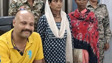 पूर्व में काम करने वाली दो नौकरानी चोरी के मामले में गिरफ्तार