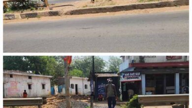 लोगों ने अपनी सुविधा के लिए कई जगह डिवाइडर तोड़कर अवैध मार्ग बनाया