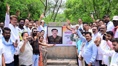 शहीद राजीव पांडेय व शहीद कौशल यादव के स्मारक निर्माण में विलंब पर कांग्रेस ने जताया विरोध