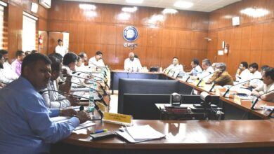 दक्षिण पूर्व मध्य रेलवे महाप्रबंधक तरुण प्रकाश ने रायपुर रेल मंडल की समीक्षा बैठक ली