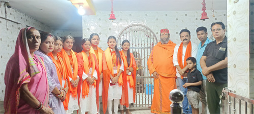प्रांत स्तरीय शौर्य प्रशिक्षण वर्ग से लौटीं दुर्गा वाहिनी की बहनों का स्टेशन पर भव्य स्वागत प्रांत स्तरीय शौर्य प्रशिक्षण वर्ग से लौटीं दुर्गा वाहिनी की बहनों का स्टेशन पर भव्य स्वागत