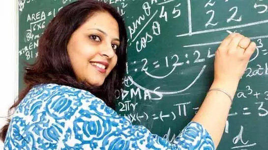 दुर्ग जिले में शिक्षकों की पोस्टिंग में असंतुलन से प्रभावित हो रहा ग्रामीण अंचल के स्कूलों का परीक्षा परिणाम दुर्ग जिले में शिक्षकों की पोस्टिंग में असंतुलन से प्रभावित हो रहा ग्रामीण अंचल के स्कूलों का परीक्षा परिणाम
