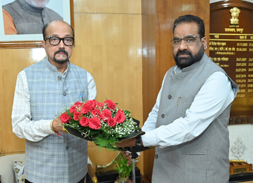 राज्यपाल से उद्यानिकी एवं वानिकी विश्वविद्यालय के कुलपति ने की सौजन्य भेंट राज्यपाल से उद्यानिकी एवं वानिकी विश्वविद्यालय के कुलपति ने की सौजन्य भेंट