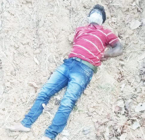 टोगोंपानी के पहाड़ी के पीछे मिला ओडिशा नुआपाड़ा के युवक का शव टोगोंपानी के पहाड़ी के पीछे मिला ओडिशा नुआपाड़ा के युवक का शव