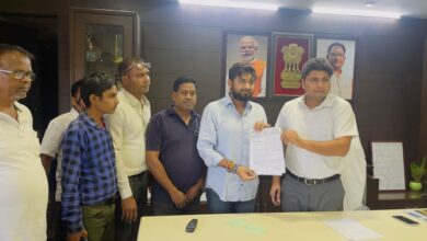 ब्राम्हण पारा में पेयजल की समस्या, नगर निगम कमिश्नर को सौंपा ज्ञापन