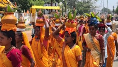 कुम्हार समाज ने नरसिंह मंदिर से निकाली शोभा यात्रा