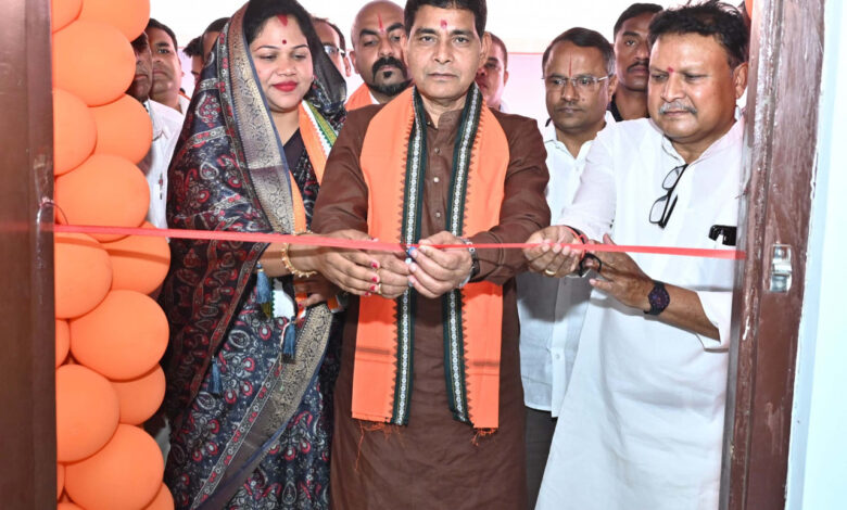 किसानों सहित आम नागरिकों को मिलेगा लाभ: राजस्व मंत्री वर्मा किसानों सहित आम नागरिकों को मिलेगा लाभ: राजस्व मंत्री वर्मा
