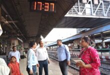 रायपुर रेलवे स्टेशन पर यात्रियों की संरक्षा सुरक्षा के लिए सघन अभियान चलाया गया