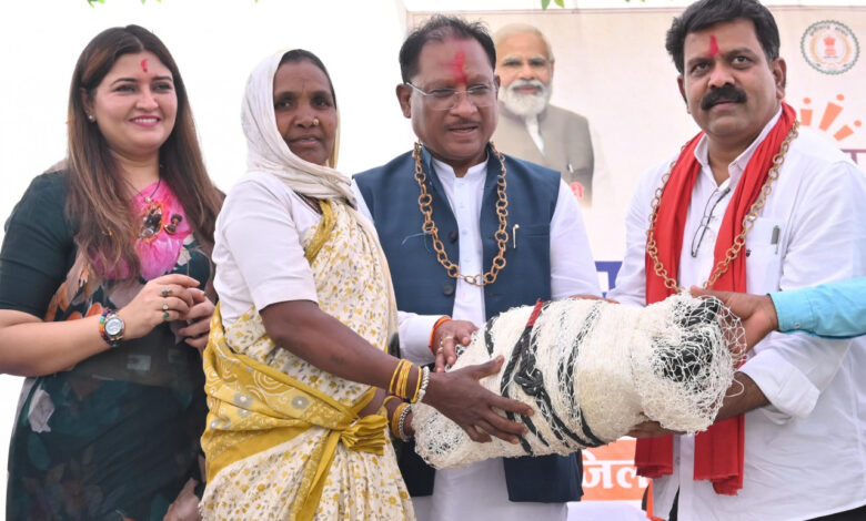 दलदली सहित वनांचल के गांवों में पेयजल संकट का होगा स्थायी समाधान: मुख्यमंत्री साय दलदली सहित वनांचल के गांवों में पेयजल संकट का होगा स्थायी समाधान: मुख्यमंत्री साय