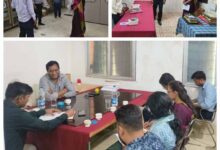 कमिश्नर बस्तर ने कांकेर के नरहरपुर का किया औचक निरीक्षण, नरहरपुर ब्लॉक के अधिकारियों की ली समीक्षा बैठक