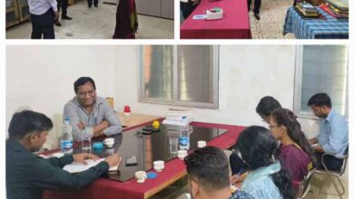 कमिश्नर बस्तर ने कांकेर के नरहरपुर का किया औचक निरीक्षण, नरहरपुर ब्लॉक के अधिकारियों की ली समीक्षा बैठक
