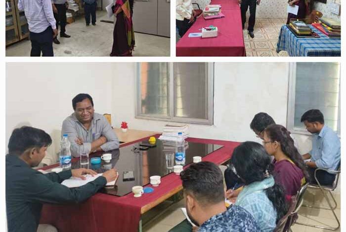 कमिश्नर बस्तर ने कांकेर के नरहरपुर का किया औचक निरीक्षण, नरहरपुर ब्लॉक के अधिकारियों की ली समीक्षा बैठक कमिश्नर बस्तर ने कांकेर के नरहरपुर का किया औचक निरीक्षण, नरहरपुर ब्लॉक के अधिकारियों की ली समीक्षा बैठक