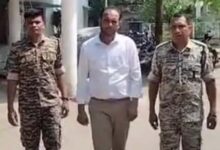 महिला कर्मचारी को बंधक बनाकर प्रताडि़त करने वाला दुकान संचालक गिरफ्तार