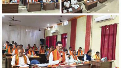 निगम महापौर ने 2 अरब 39 करोड़ 22 लाख के अनुमानित आय व लगभग 17 लाख के घाटे का बजट किया प्रस्तुत