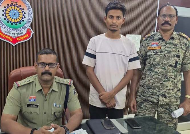 विवाह का झांसा देकर युवती से दुष्कर्म करने वाला आरोपी गिरफ्तार विवाह का झांसा देकर युवती से दुष्कर्म करने वाला आरोपी गिरफ्तार