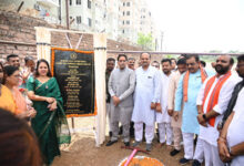 ठेकेदार ने मंच से कहा शासकीय नवीन महाविद्यालय का नया भवन 15 माह में वे बनाकर दे देंगे