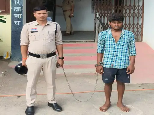 21 के पड़ोसी ने 10 साल की बच्ची से किया दुष्कर्म, गिरफ्तार 21 के पड़ोसी ने 10 साल की बच्ची से किया दुष्कर्म, गिरफ्तार