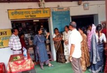 बैंक सखी लता पांडे की मेहनत और नवाचार की मिशन संचालक ने की सराहना